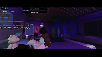 Esta puta tiene un culo demasiado gordo para aguantar mi vergota negra