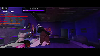 Esta puta tiene un culo demasiado gordo para aguantar mi vergota negra