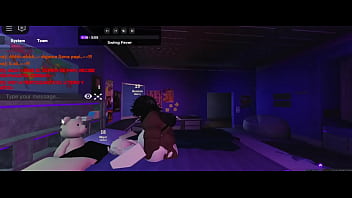 Esta puta tiene un culo demasiado gordo para aguantar mi vergota negra