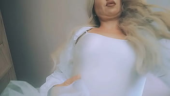 Chantal channel as a great dancer with ballerina's dress