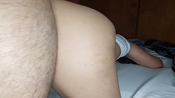 El jefe se folla a la criada traviesa gratis