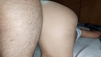 El jefe se folla a la criada traviesa gratis