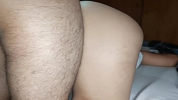 El jefe se folla a la criada traviesa gratis