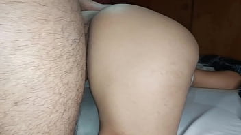 El jefe se folla a la criada traviesa gratis