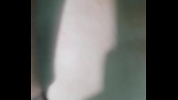 De perrito en la silla