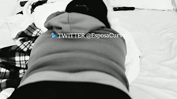 A mi esposa gordibuena le encanta mostrar su delicioso trasero esposacurvy