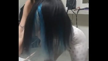 Me Caga El Reaggeton Pero Si Te Están Moviendo El Culo Así Ya Es Diferente thumbnail