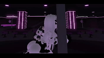 Dejando expuestas mi coño y tetas