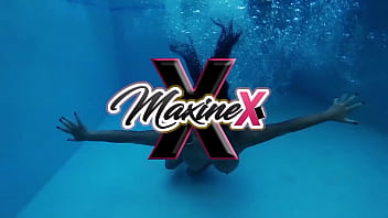 Oriental stripper maxine x got dicked & facialized in the vip room