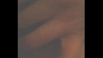 Mujer cachonda tocandose