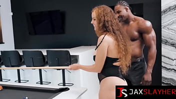 Jessie rogers pussy licked by muscular dude before fucking