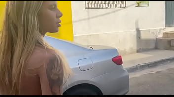 Fudendo o cu da novinha da favela