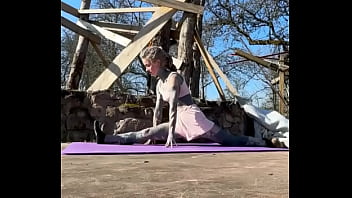 Enjoy to stretch in the sun you too