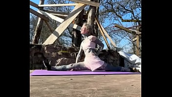 Enjoy to stretch in the sun you too