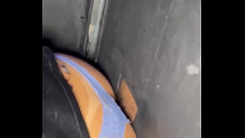 Parte 1 muita putaria na casa de belinha deu no pêlo levou gozada na boca e na buceta e fez o corno limpar a porra com a língua