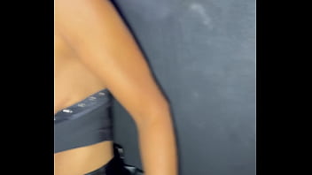 Parte 1 muita putaria na casa de belinha deu no pêlo levou gozada na boca e na buceta e fez o corno limpar a porra com a língua