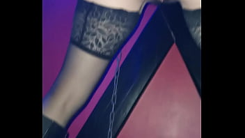 Je suis votre salope votre chienne votre putain