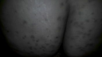 Eu tive que aguentar essa gordona enorme no meu pau