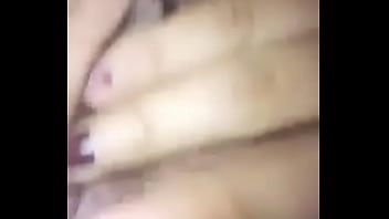 20 años y bien abierta