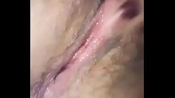 20 años y bien abierta