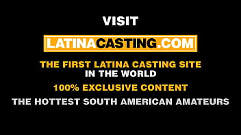 Kinky slut came with her vibrator and her accessories to make an impression Kinky slut came with her vibrator and her accessories to make an impression