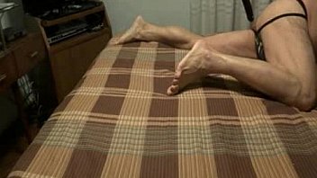 Putito Masturbándose thumbnail