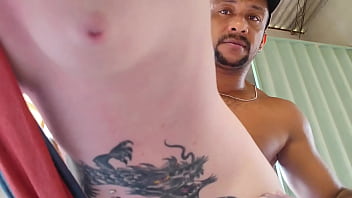 Fomos tratadas igual putas fudidas no cú e buceta