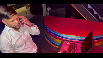 Entrevista de emprego acaba em muito sexo e muita aprovação teaser