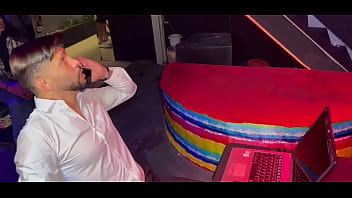 Entrevista de emprego acaba em muito sexo e muita aprovação teaser