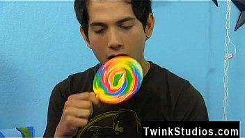 Hot Twink Scene Giovanni Lovell Is Snooping Around Conner Bradley's thumbnail