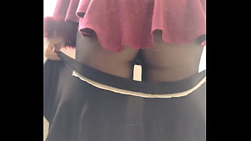 Mãe foi sair de casaco e com calça transparente e varias pessoas olharam video completo ppc