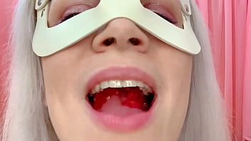 Raspberry vore mia mimi