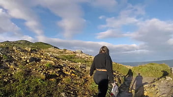 Aquele passeio na praia com muita sacanagem no final