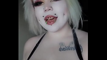 I crave being caressed all the time i even try everything to keep my skin soft for that moment