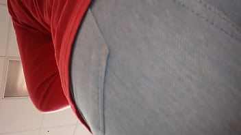 Sexy latina big butt shopping