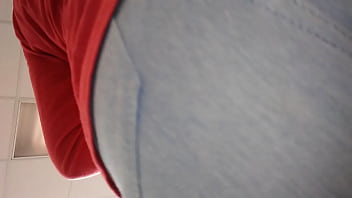 Sexy latina big butt shopping