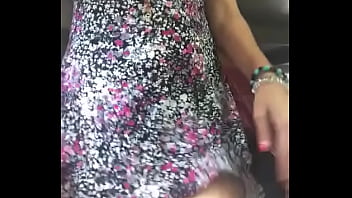 Tocándome en el almacén 2