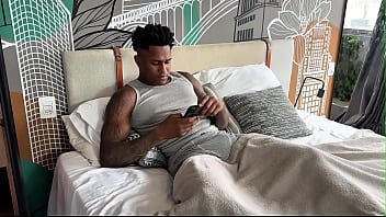 Marido viciado em tigrinho dei meu cu para consolar