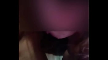 Adoro sentir a garganta cheia