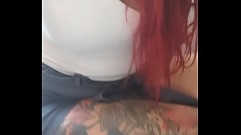 Aujourd'hui j ai reçu de très jolies chaussures tu aimes les pieds