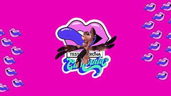 Eu amo o fetiche de pingar vela quente em mim