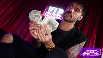 Big ass ebony stripper fucking and sucking big white cock big facial ending