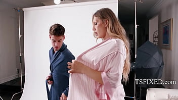 Photo Shoot Horny Male Fucks Trans Adire Allure Michael Del Ray Jade Venus thumbnail