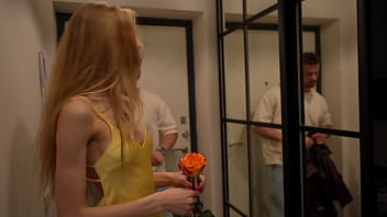 Post date hottie rides my thick cock hard at my house in steamy heat