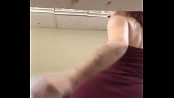 Gosta dançando até o chão