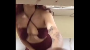 Gosta dançando até o chão