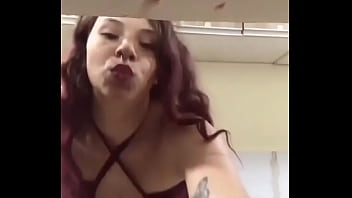 Gosta dançando até o chão