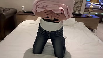 汗をたっぷり含んだ臭いジーンズを履いたまま半分ジーンズおろしてクチャクチャオナニーしたら頭の真っ白になりました