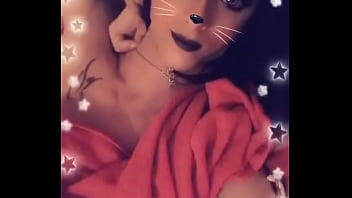 Diana Fox Manda Beijo A Admiradores thumbnail