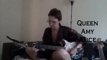 Cutie Strumming thumbnail